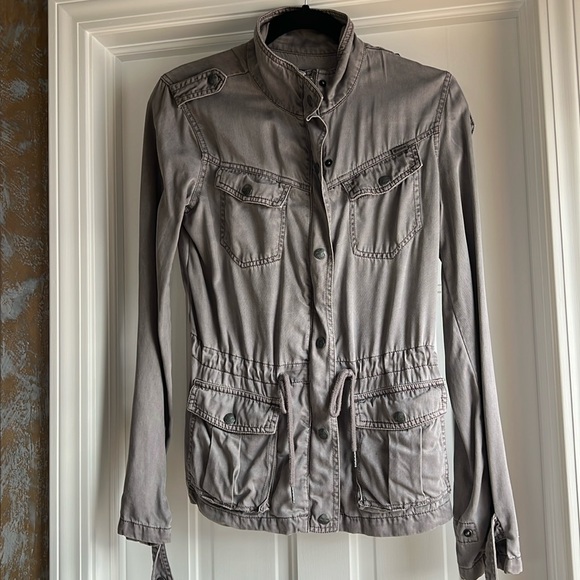 Gray Jacket - Picture 2 of 6